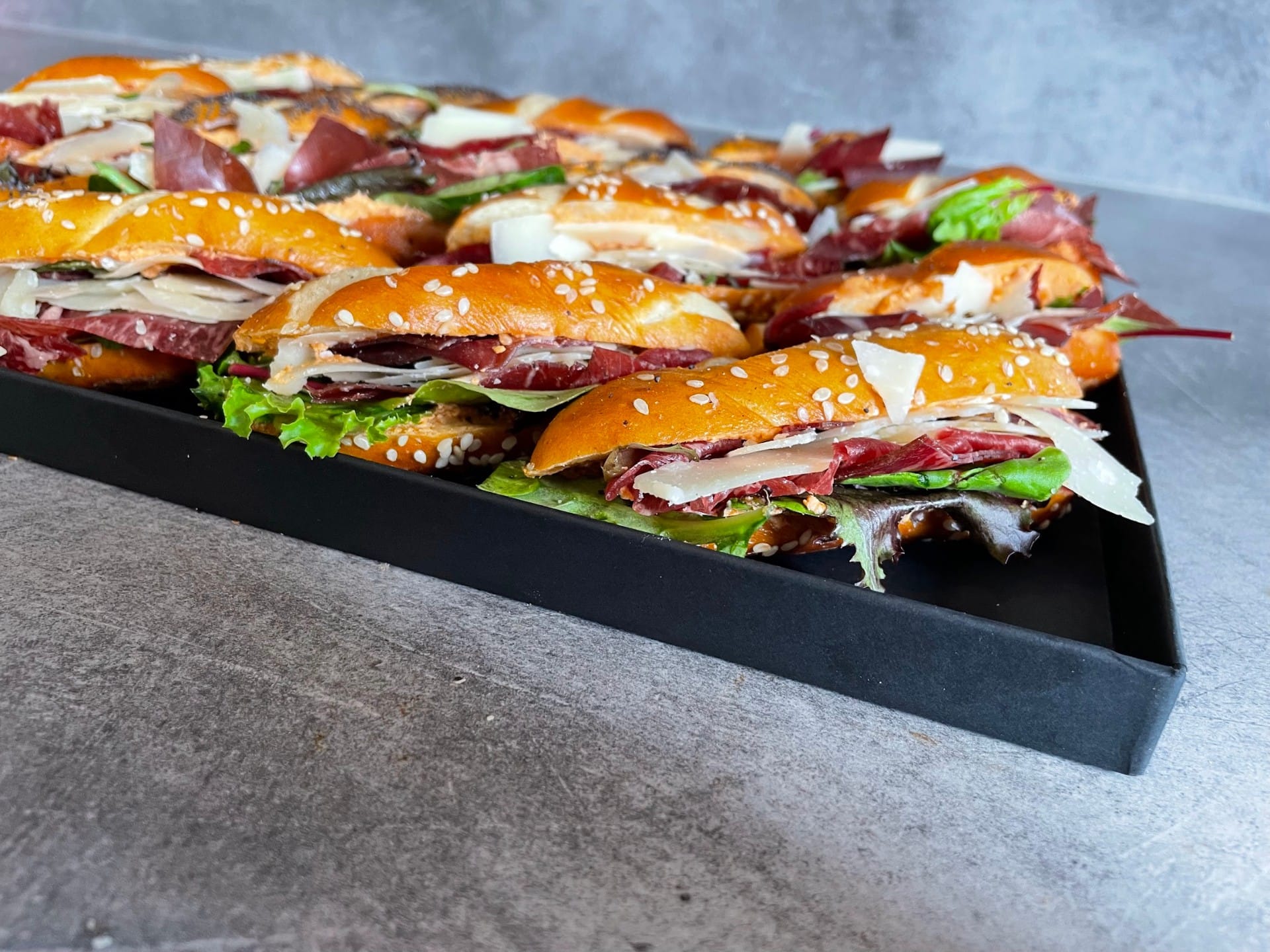 Plateau de mini-sandwichs gourmets